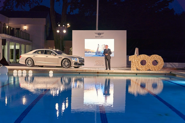 全新飞驰亮相宾利品牌专属派对 (7).jpg