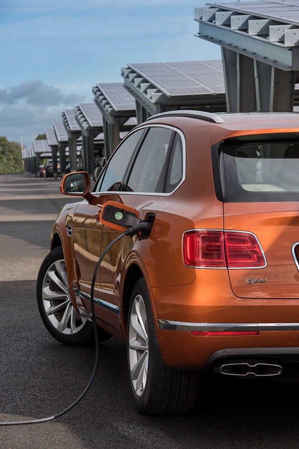 宾利品牌成为英国首家符合碳中和标准的超豪华汽车制造商 (2).jpg