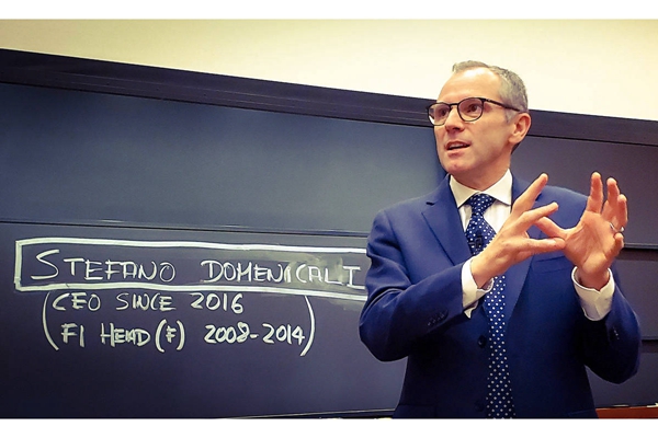 01 - Stefano Domenicali 先生受邀在哈佛商学院综合管理高层教育项目中发表演讲.jpg