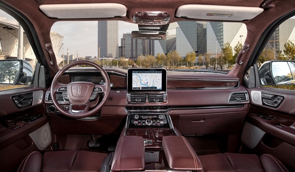 全新林肯领航员长轴版Navigator L-内饰-1.jpg