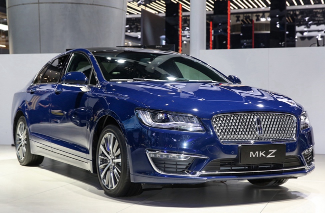 15. 林肯MKZ.jpg